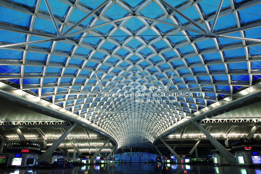 什么是下沉式膜結(jié)構(gòu)廣場？